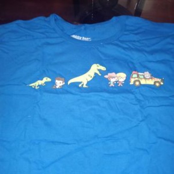 Jurassic Park Tishirt 3XL NWOT/ Dilophosaurus Pin  Bundle- Loot Crate - Picture 1 of 3